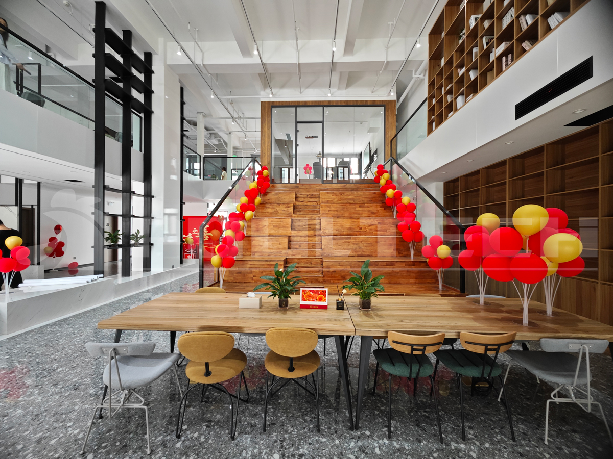 Poul Tech Office